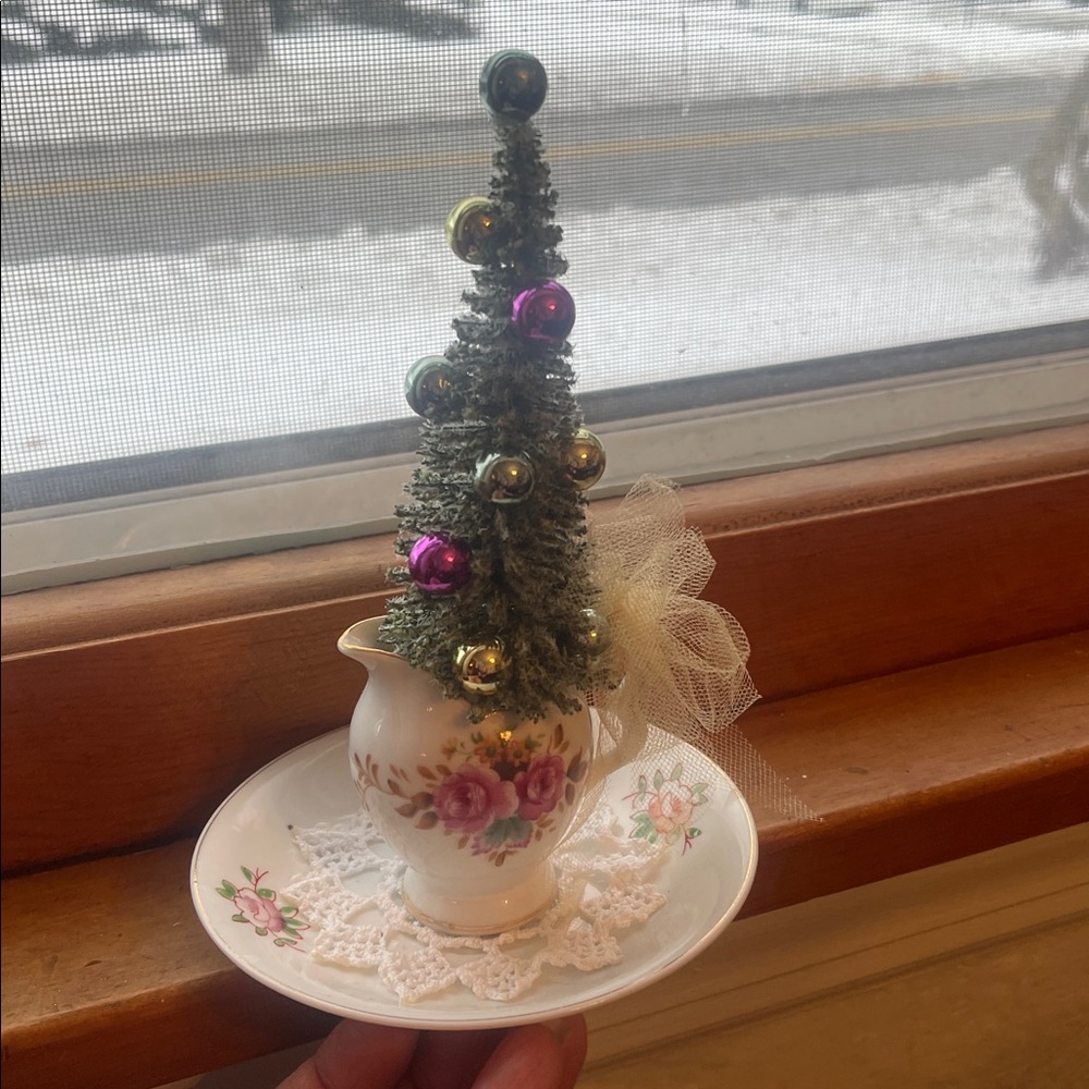 Tea cup Christmas tree